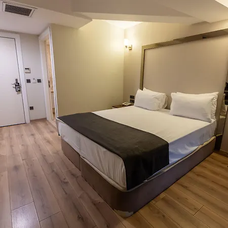 Business Hotel